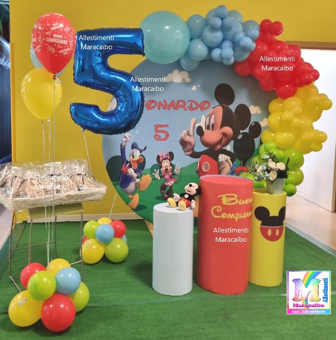 Topolino allestimento palloncini decorazioni compleanno festa evento addobbi Mickey Mouse tema Fermo Pesaro Fano Senigallia