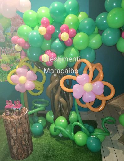 Masha e Orso allestimento a tema palloncini evento festa primo compleanno torta Fano Pesaro Urbino