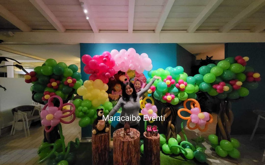 Masha e Orso allestimento a tema palloncini festa compleanno