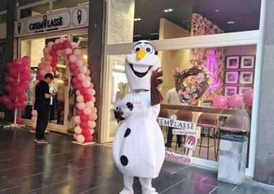 Centro commerciale Allestimento negozio inaugurazione apertura palloncini elio arco decorazioni mascotte organizzazione evento