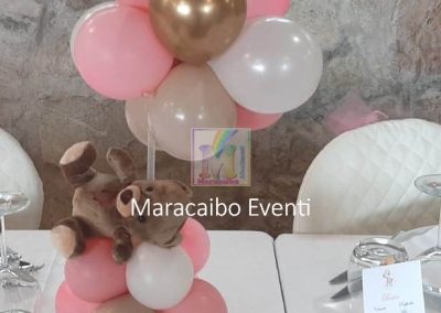 Centrotavola palloncini rosa beige bianco per feste cerimonie ed eventi Ancona Macerata orsacchiotto orsetto