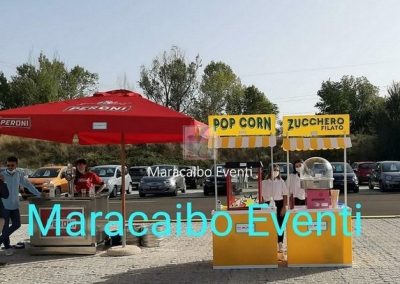 Festa negozio locale Evento aziendale negozio locale centro commerciale festa open family day animazione allestimenti pop corn zucchero filato catering buffet